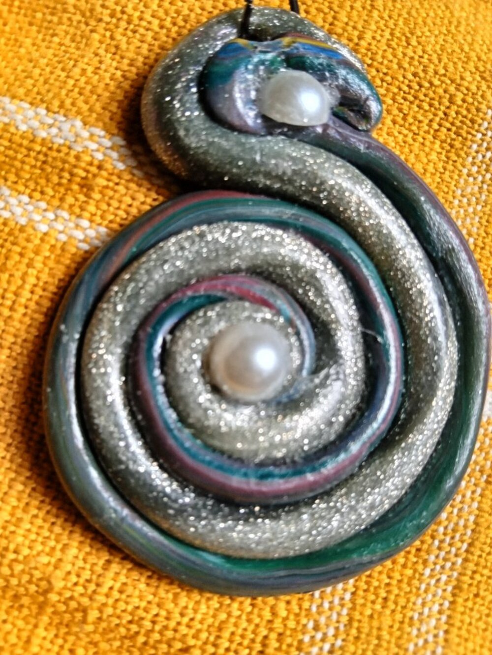 LARGE SWIRL PENDANT